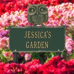 Owl Garden Lawn Plaque Green & Gold