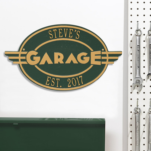 Moderno Garage Green & Gold Plaque in use.